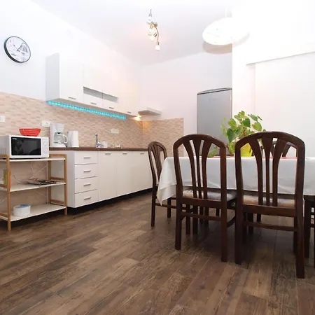 Fuer 6 Personen Ca 60 Qm In Fazana, Istrien Istrische Riviera Apartment