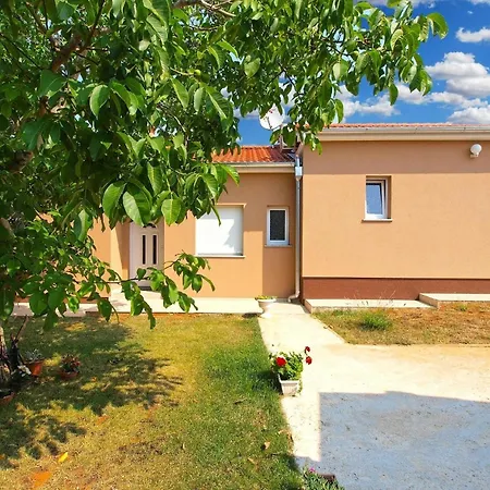 Fuer 6 Personen Ca 60 Qm In Fazana, Istrien Istrische Riviera Apartment *